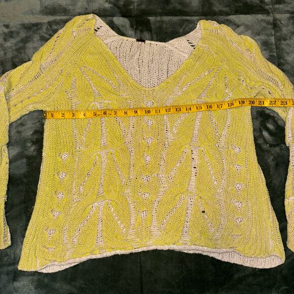 Free People Distressed Lime green/yellow Sweater Women's Size Small - Picture 8 of 8